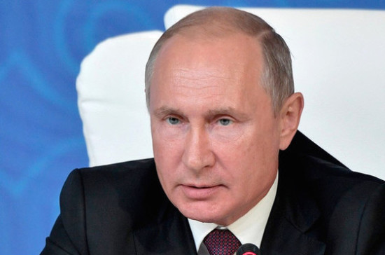 Путин связал давление на телеканал RT на Западе с боязнью конкуренции за умы людей