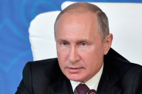 Путин потребовал усилить контроль за оборотом оружия