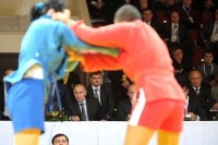 Путин поздравил сборную России по борьбе с победой на ЧМ-2018