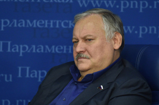 Затулин призвал развивать внутренние миграционные процессы