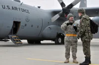 США потратят до 25 млн долларов на железную дорогу на авиабазе в Польше