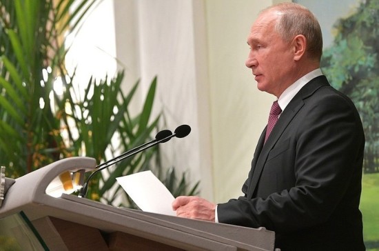 Путин назвал переговоры с президентом Сингапура продуктивными