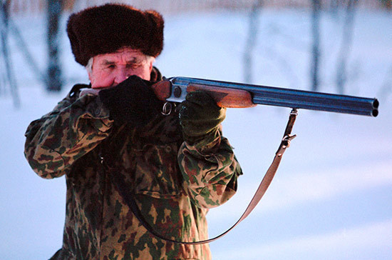 Сергей Ястржембский предложил разрешить в России аренду охотничьего оружия