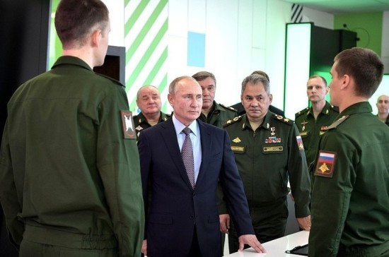 Путин поручил предприятиям ОПК установить тесный контакт с военным технополисом в Анапе
