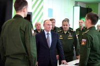 Путин поправил сделавшего неверное ударение курсанта