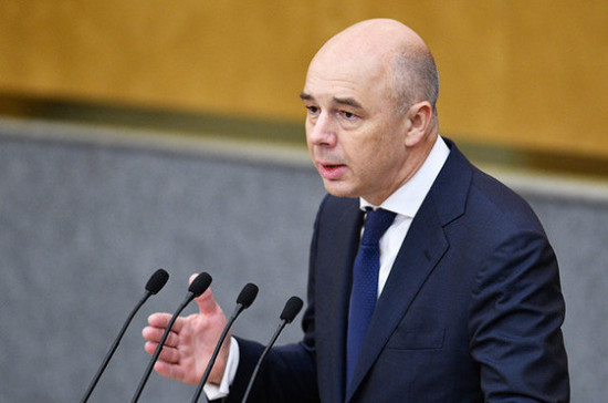 Курс рубля почти не зависит от цен на нефть, заявил Силуанов