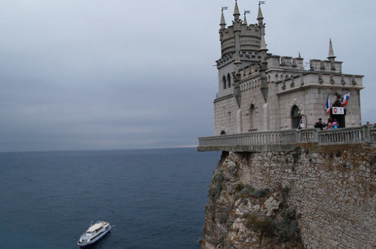 В Крыму опровергли заявление Киева о блокировании портов на Азове
