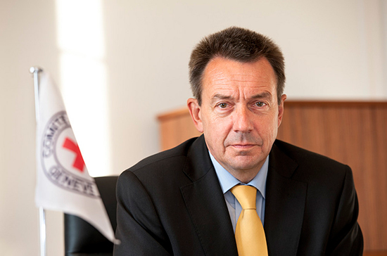 Глава Красного Креста призвал отказаться от ядерного и кибероружия