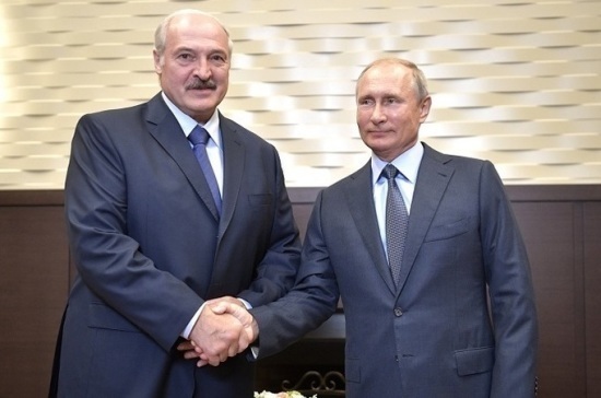 Лукашенко назвал главной темой встречи с Путиным налоговый манёвр