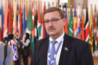Косачев: встречи с иностранными послами позволяют найти пути для межпарламентского сотрудничества