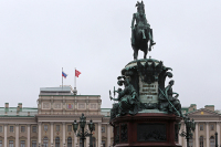 Врио губернатора Петербурга подбирает правительство для «умного города»