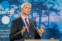 Премьер-министр Латвии призвал договориться о едином кандидате в президенты