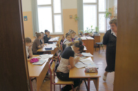 В Грузии отменили выпускные экзамены в школах