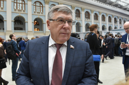 Рязанский: парламент внесёт поправки для увеличения финансирования соцконтрактов