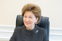 Карелова отметила роль женщин в развитии промышленности 
