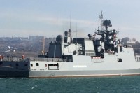 В Севастополе встретили вернувшийся из Средиземного моря фрегат «Адмирал Макаров»