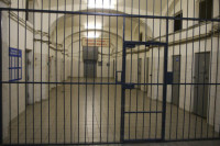Сотрудники аппарата омбудсмена могут получить право посещать тюрьмы
