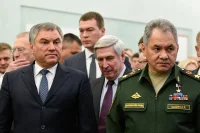 Спикер Госдумы Вячеслав Володин и глава Минобороны России Сергей Шойгу посетили открытие экспозиции
