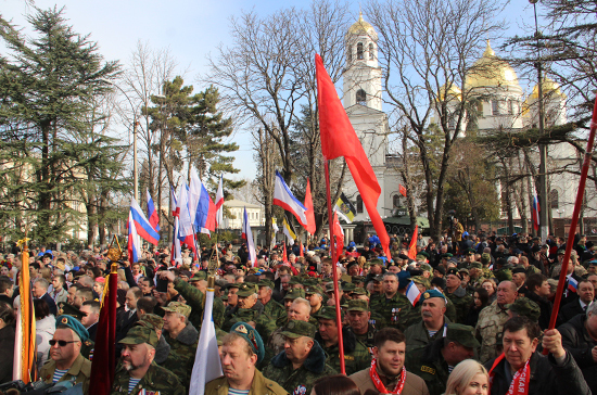 Крым объединил и вдохновил Россию
