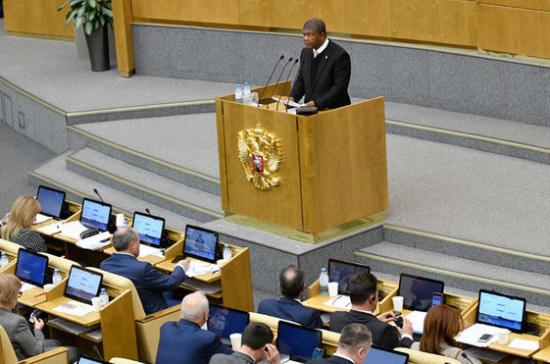 Ангола будет расширять экономические связи с Россией, заявил Жоау Лоуренсу