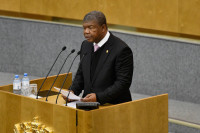 Президент Анголы призвал развивать деловые контакты с Россией
