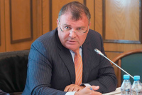 Ремезков рассказал о законопроекте об ответственности экспертов за качество учебников
