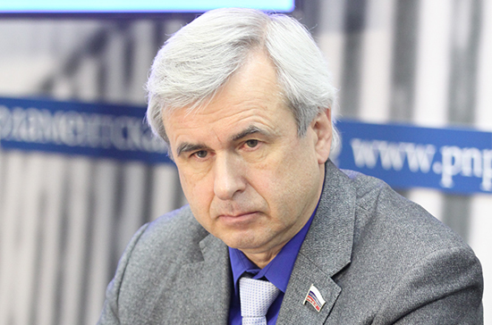 Депутат Лысаков предложил отменить техосмотр для физлиц