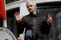 Основателя WikiLeaks Джулиана Ассанжа арестовали в Лондоне