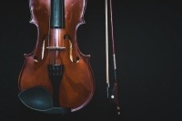 Музыкантов хотят освободить от пошлины за вывоз струнных инструментов на гастроли