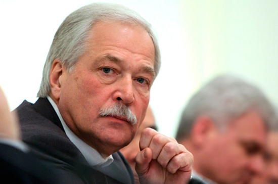 Украинцы на выборах выразили недоверие киевской «партии войны», заявил Грызлов 