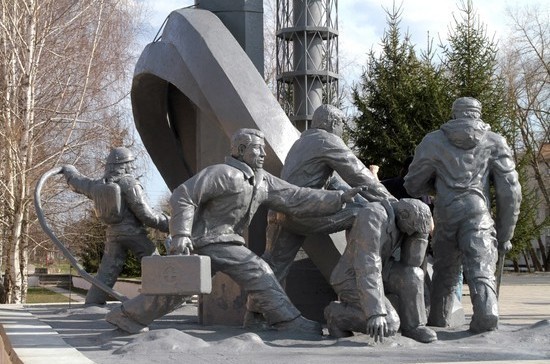 26 апреля благодарят ликвидаторов аварии на Чернобыльской АЭС -  Парламентская газета