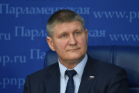 Шеремет предложил Киеву начать консультации по снятию блокады Крыма