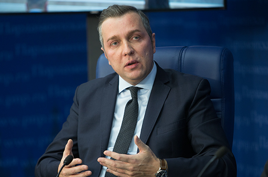 Старовойтов предложил ввести уголовное наказание для чиновников за оскорбление граждан