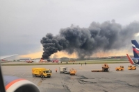 В результате пожара на самолёте в Шереметьево погибли 13 человек
