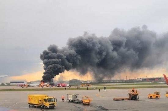 СК: в результате катастрофы в аэропорту Шереметьево погиб 41 человек