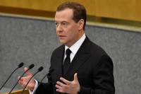 Медведев недоволен дисциплиной чиновников при выполнении поручений президента