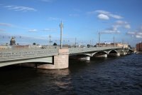 В Петербурге протестируют обновлённую подсветку Благовещенского моста