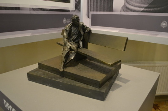 В Петербурге выбрали лучшие эскизы памятника Даниилу  Гранину