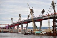 Мост через Амур расширит возможности торговли и туризма между Россией и Китаем, считает эксперт