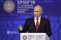 Путин заявил о важности суверенитета для преодоления кризиса мировой экономики