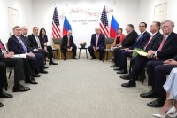 Президент США поручил чиновникам искать пути к взаимоприемлемым соглашениям с Россией