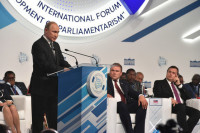 Президент отметил роль парламентариев в решении международных проблем