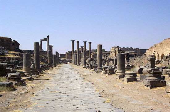 СМИ: в Сирии подготовили документы по восстановлению старого города в Босре
