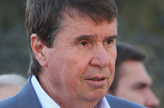 В Совфеде призвали Украину вернуть русскому языку статус официального