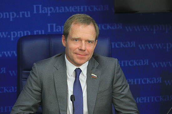 Кутепов рассказал о законопроекте по увеличению социальных налоговых вычетов многодетным семьям