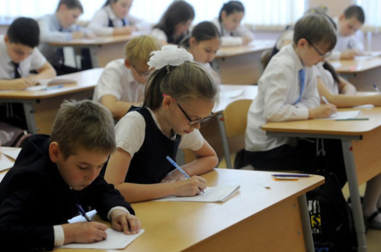 Названы самые распространенные болезни среди российских школьников