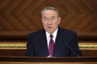 Назарбаев призвал активизировать работу правящей партии в Казахстане