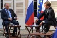 Путин и Макрон обсудили Украину на переговорах во Франции