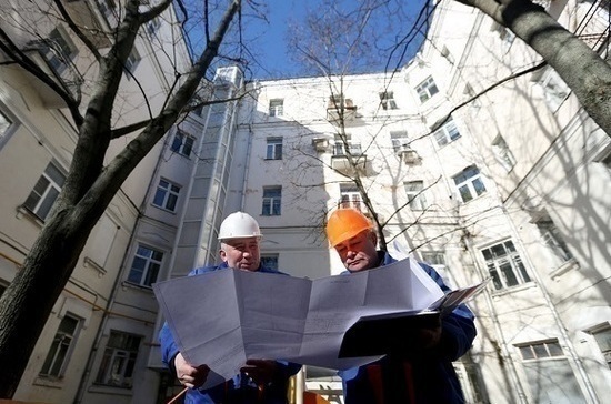 В Госдуму внесли законопроект о выплате компенсаций за капремонт семьям погибших военных 