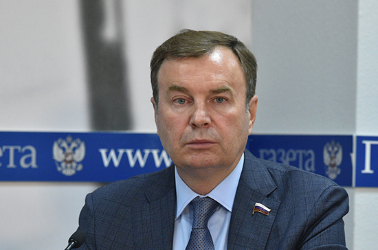 Зубарев объяснил, почему новые санкции против России нанесут ущерб США